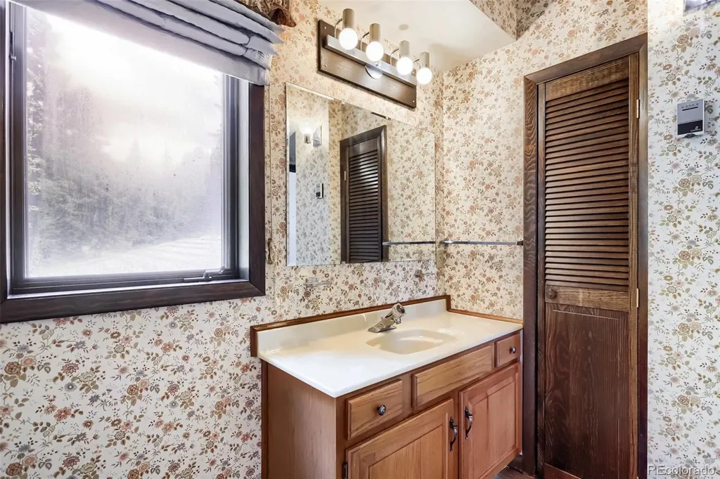29821 Kings Valley E Conifer CO 80433