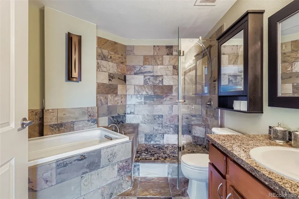100 Park Ave Avenue W Denver CO 80205