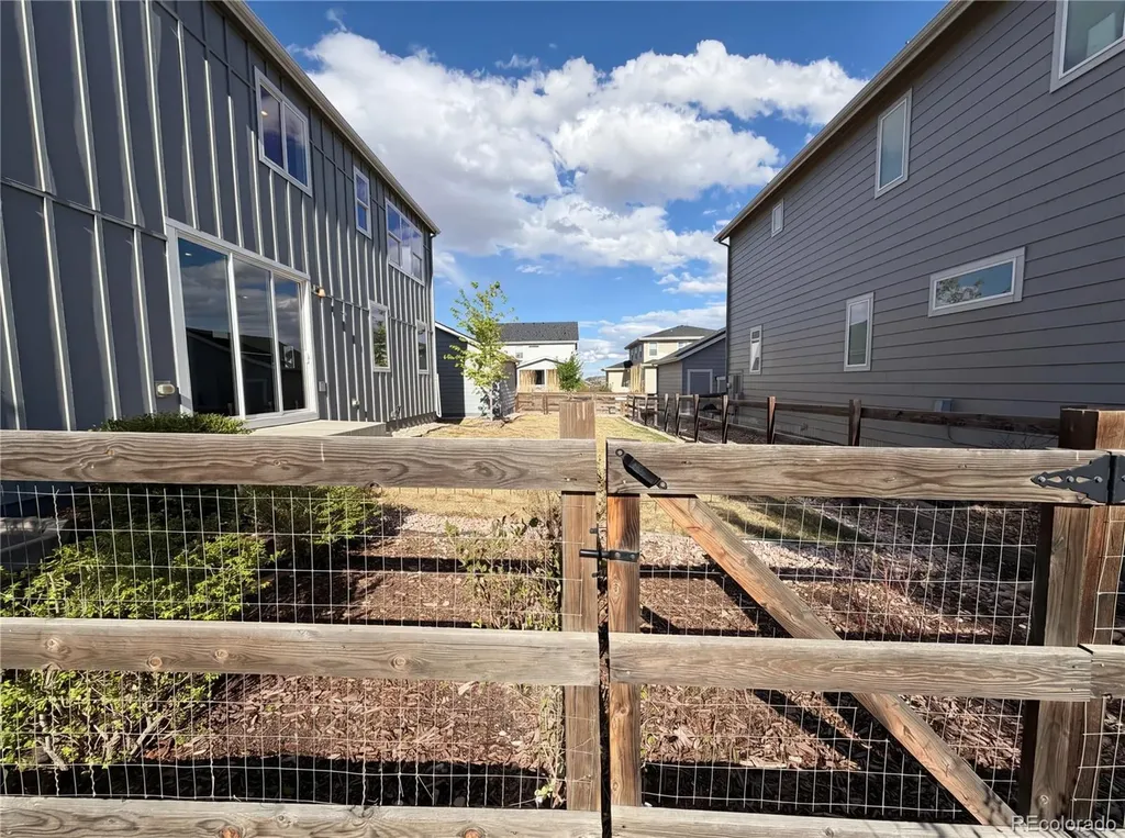 12746 River Rock Way Longmont CO 80504