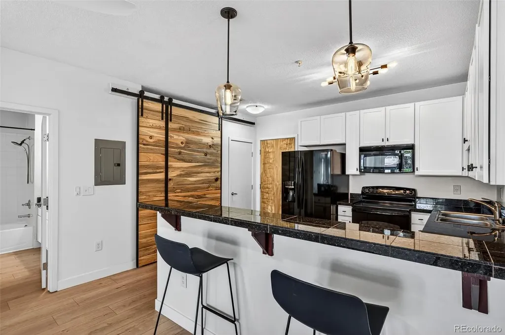 3101 Blake Street Denver CO 80205