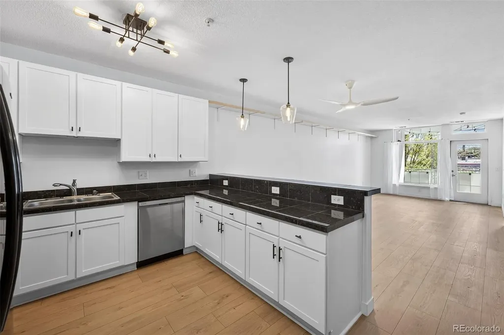 3101 Blake Street Denver CO 80205