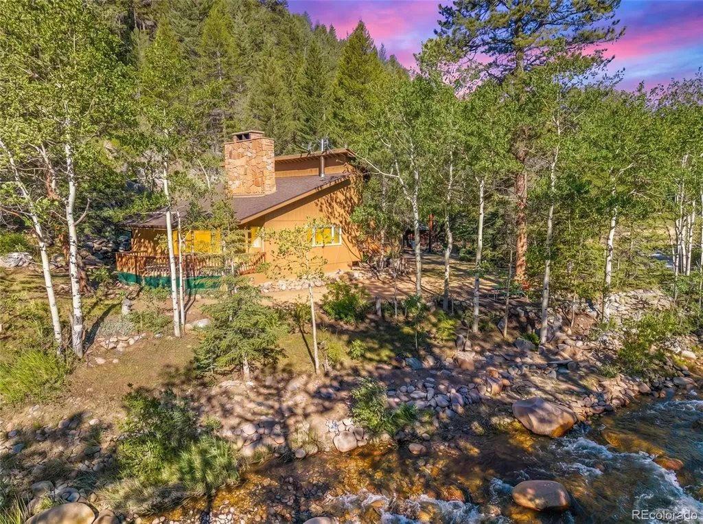 21692 S Saint Vrain Drive Lyons CO 80540