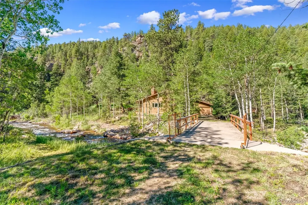 21692 S Saint Vrain Drive Lyons CO 80540