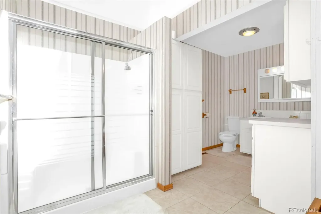 21692 S Saint Vrain Drive Lyons CO 80540