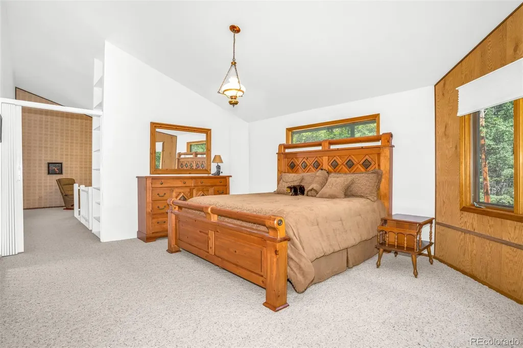 21692 S Saint Vrain Drive Lyons CO 80540
