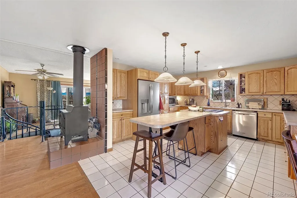 2540 S Kipling Street Lakewood CO 80227