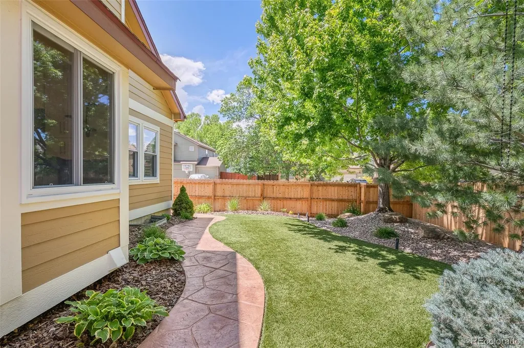 18809 E Whitaker Circle Aurora CO 80015