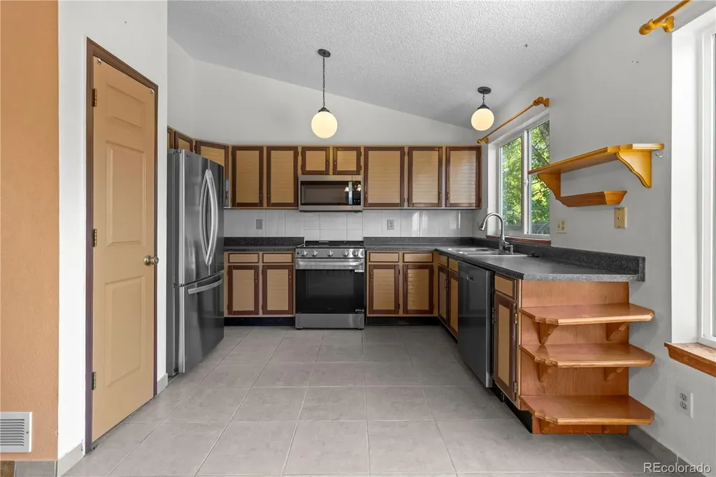 16114 E Iowa Avenue Aurora CO 80017