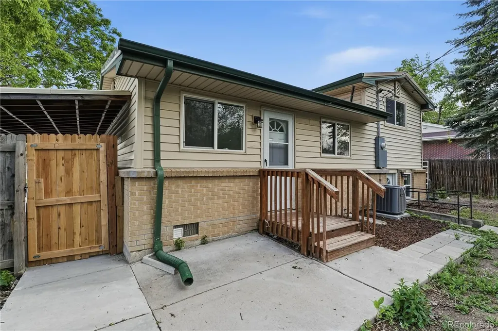 11549 W Virginia Avenue Lakewood CO 80226