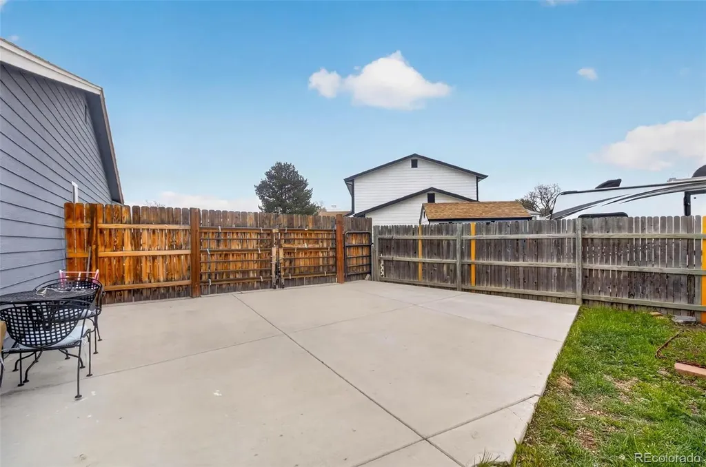 4867 S Johnson Street Littleton CO 80123