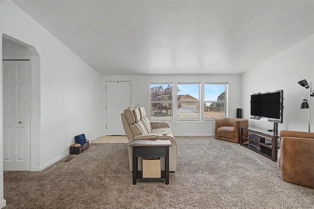 667 S Burro Drive Pueblo CO 81007