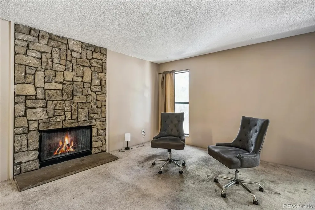 9887 E Peakview Avenue Englewood CO 80111