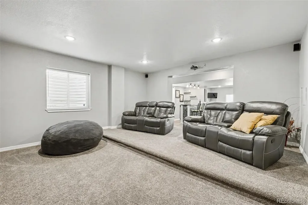 8736 Bross Street Arvada CO 80007