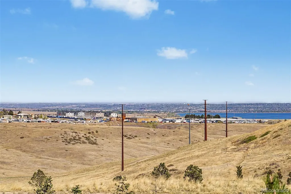 8736 Bross Street Arvada CO 80007