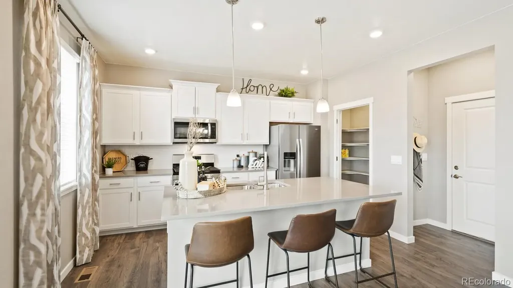 9897 Danube Court Commerce City CO 80022