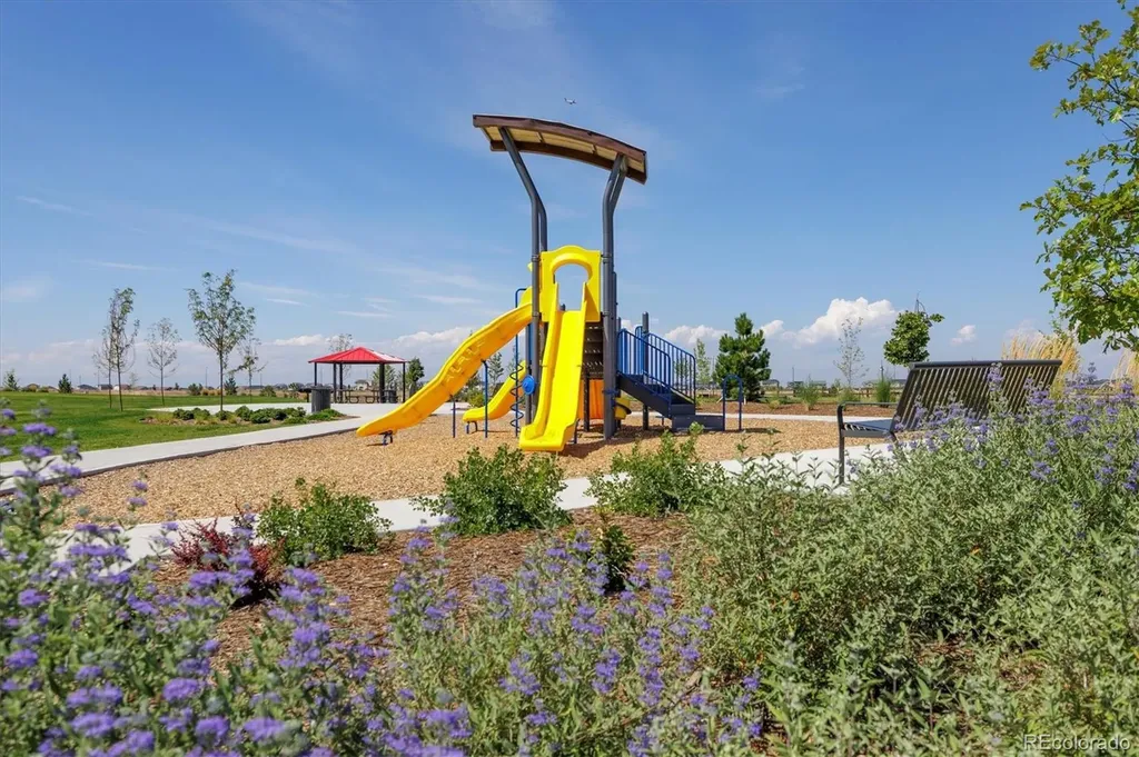9897 Danube Court Commerce City CO 80022