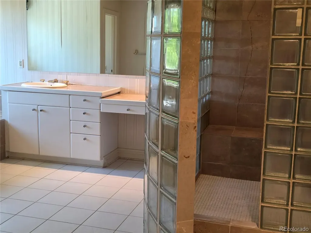 6719 Lakeside Circle Littleton CO 80125