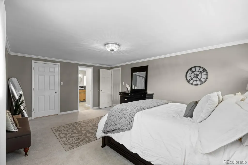 7180 W Fairview Drive Littleton CO 80128