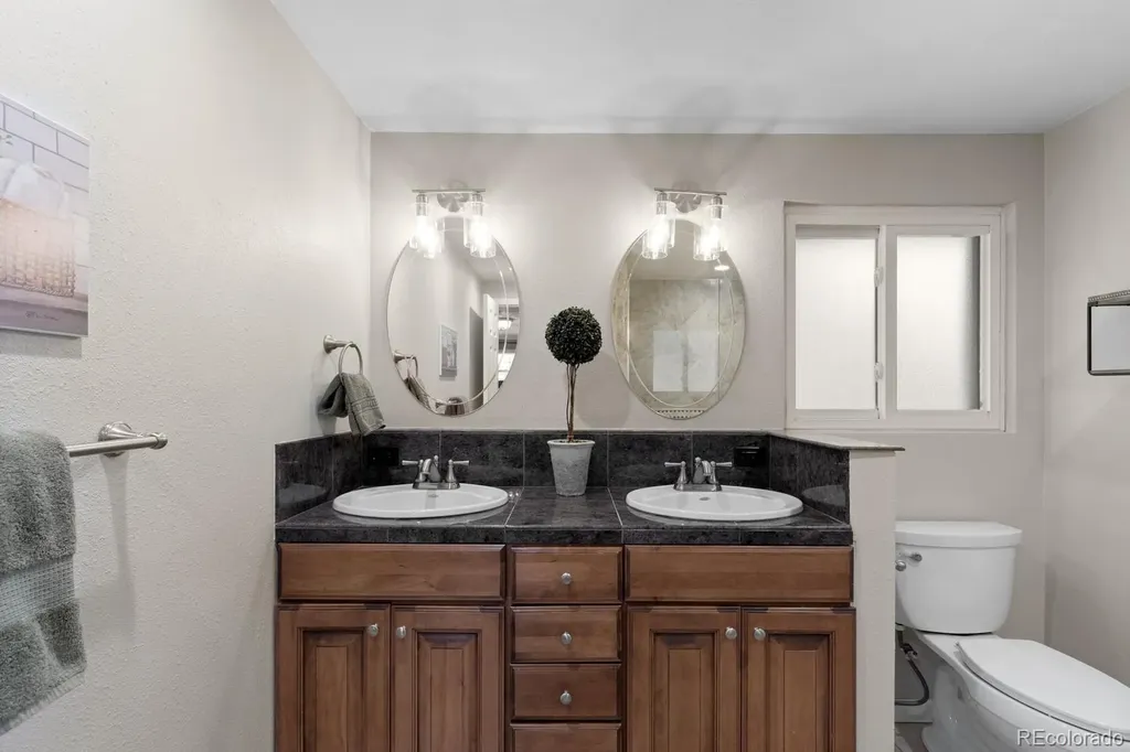7180 W Fairview Drive Littleton CO 80128