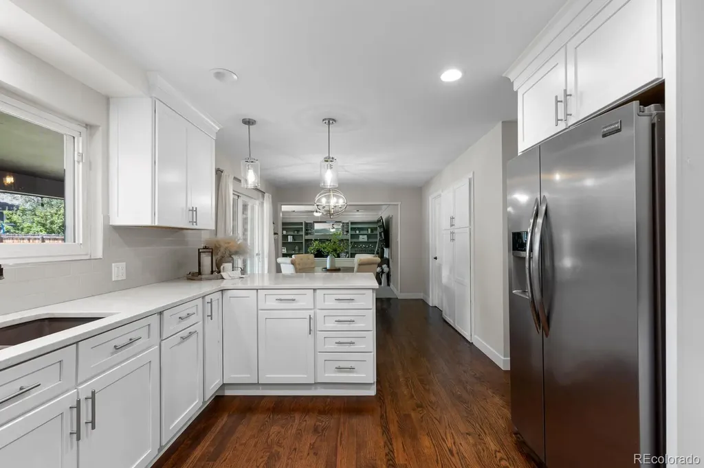 7180 W Fairview Drive Littleton CO 80128