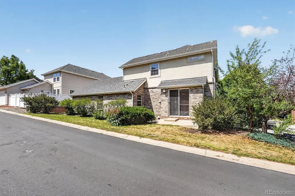 7622 E 6th Place Denver CO 80230