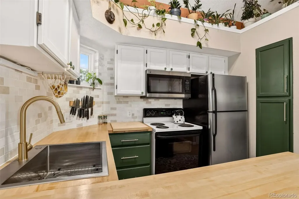 11193 Alcott Street Denver CO 80234