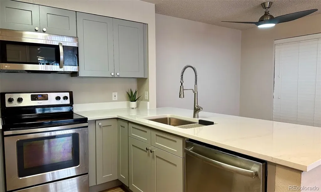 4460 S Pitkin Street Aurora CO 80015
