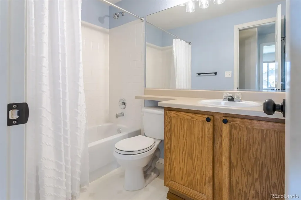 3811 E 138th Place Thornton CO 80602