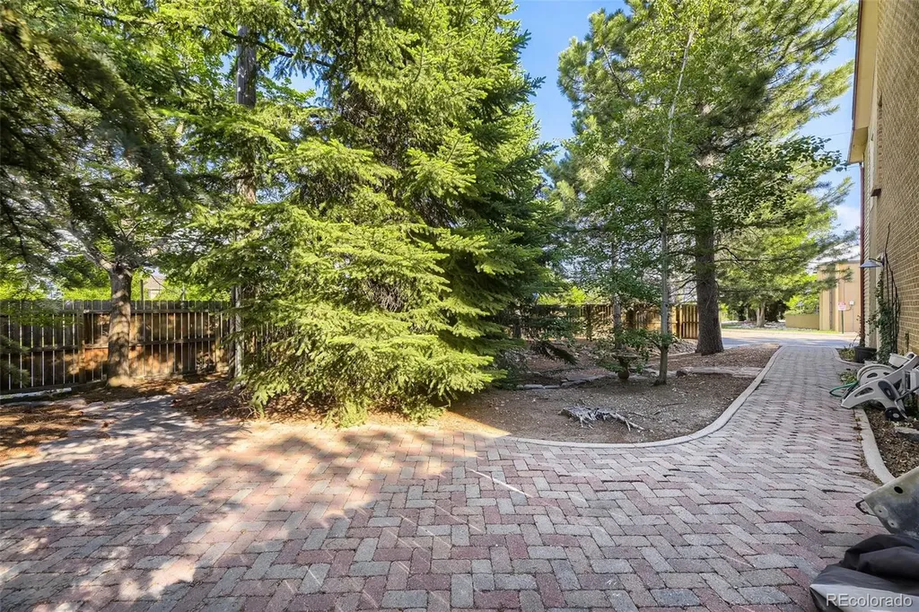 1909 S Kipling Street Lakewood CO 80227