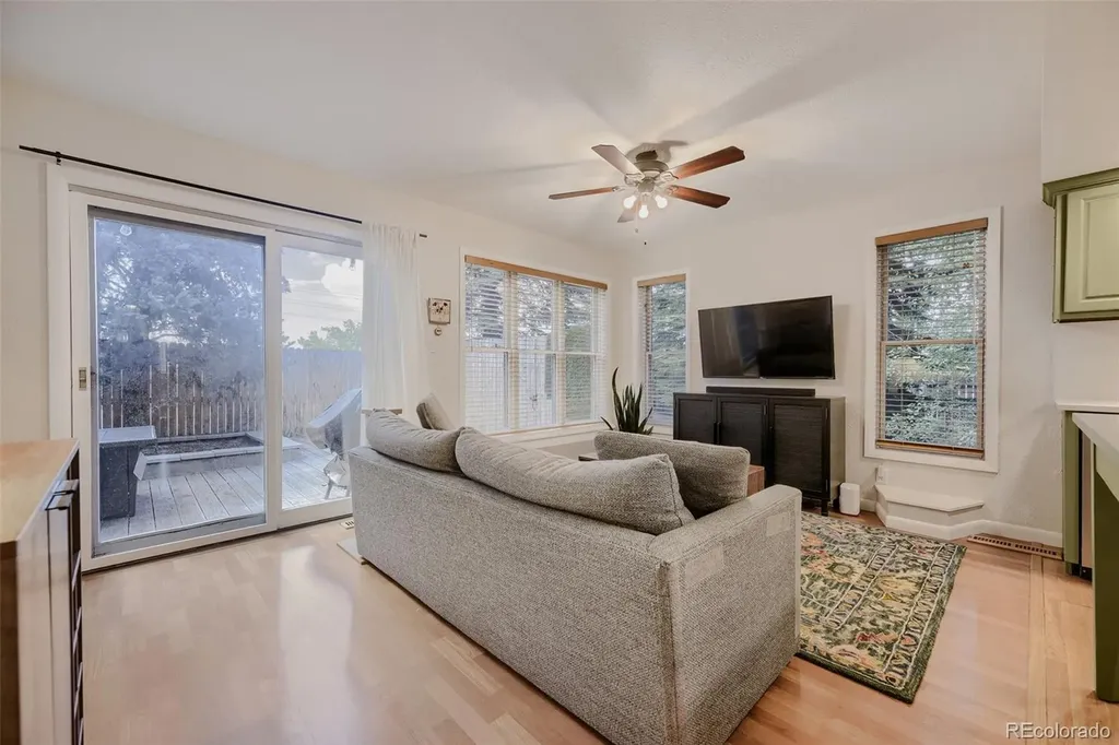 1909 S Kipling Street Lakewood CO 80227