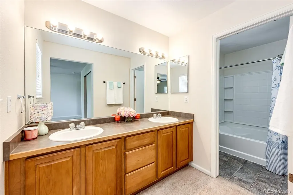 24621 E Kansas Circle Aurora CO 80018