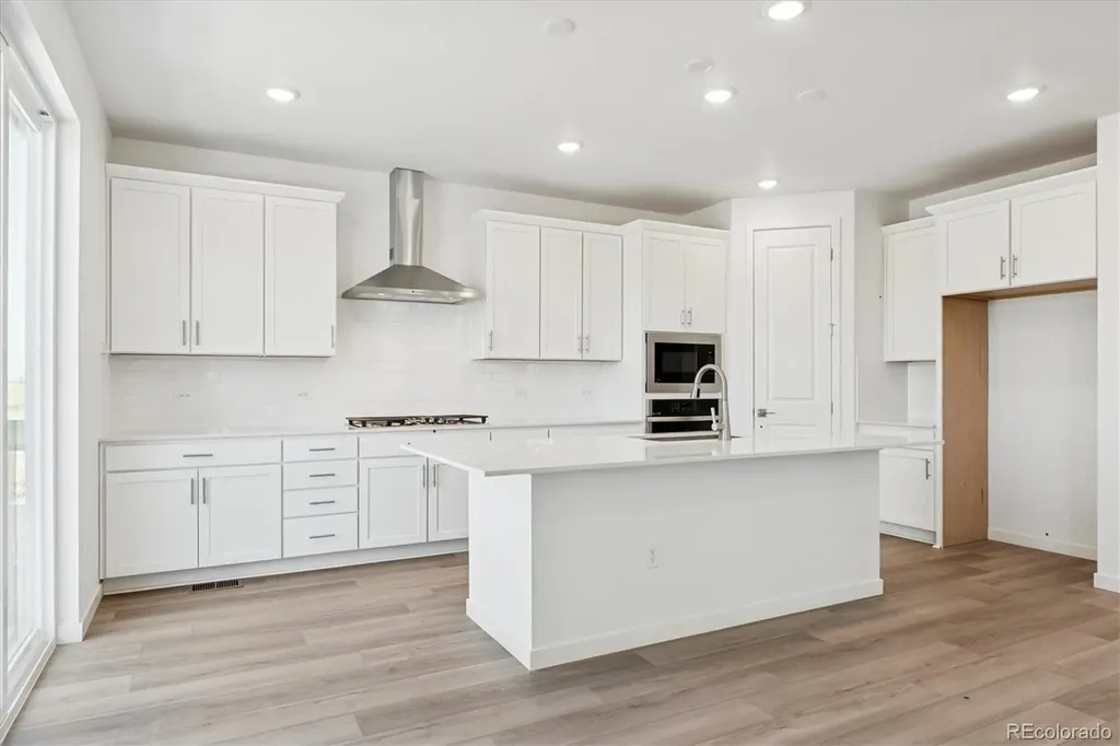 9140 Hayden Peak Street Englewood CO 80112
