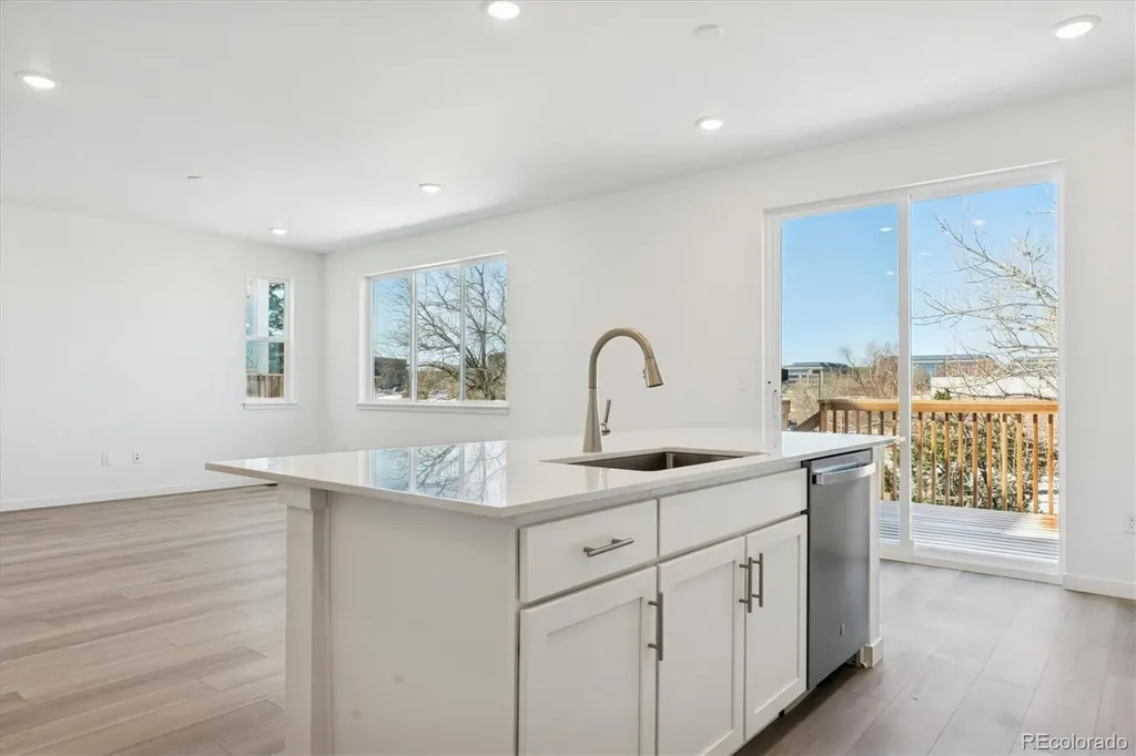 9140 Hayden Peak Street Englewood CO 80112