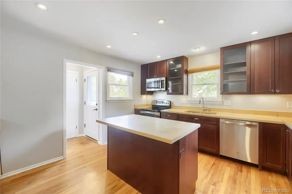 2190 E Eastman Avenue Englewood CO 80113