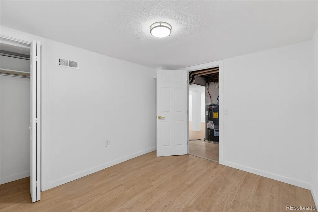 7620 Acoma Court Denver CO 80221