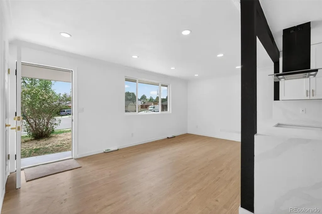 7620 Acoma Court Denver CO 80221