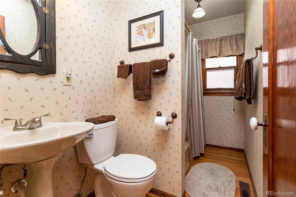 1715 Bates Drive Colorado Springs CO 80909