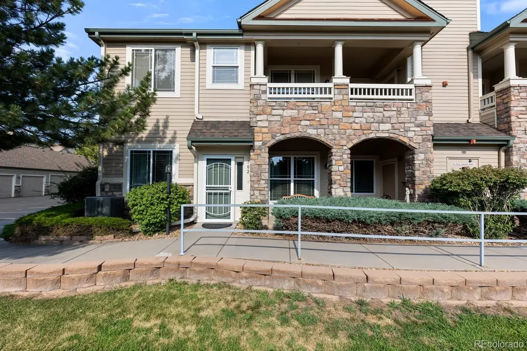 8309 S Independence Circle Littleton CO 80128