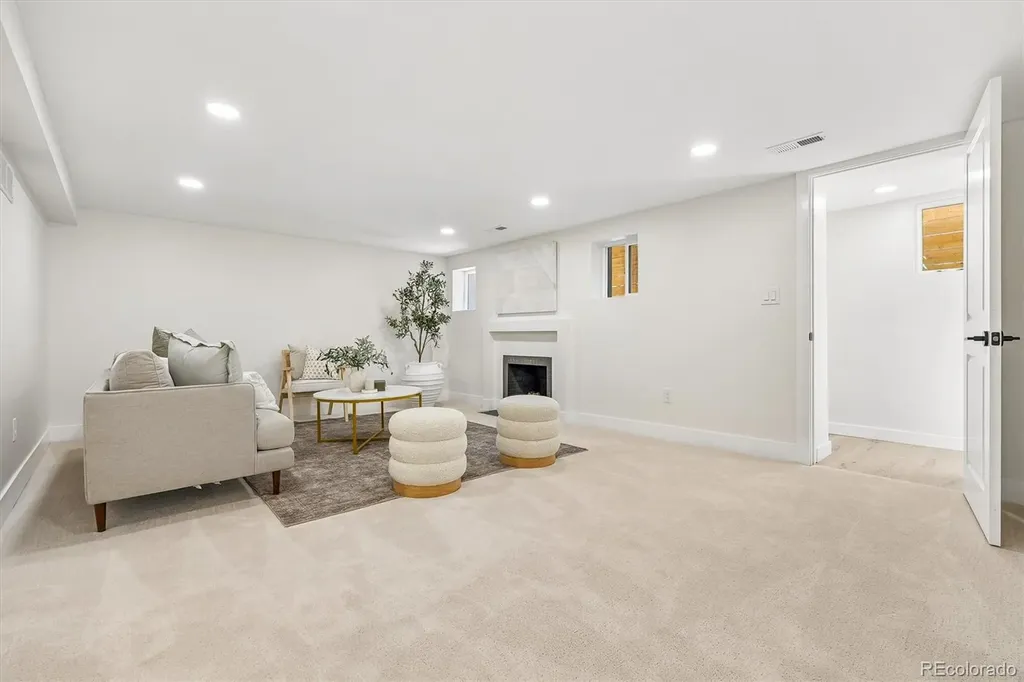 2635 King Street Denver CO 80211