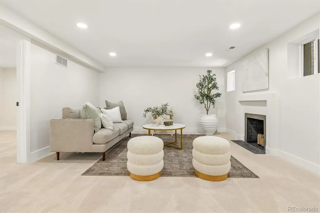 2635 King Street Denver CO 80211