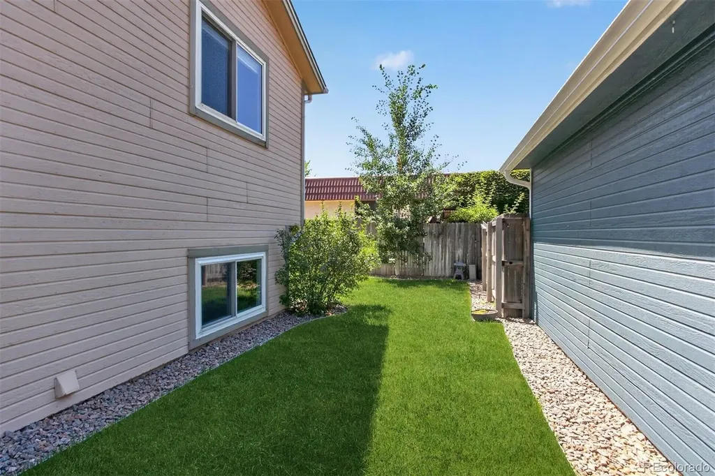 12816 E Wyoming Circle Aurora CO 80012