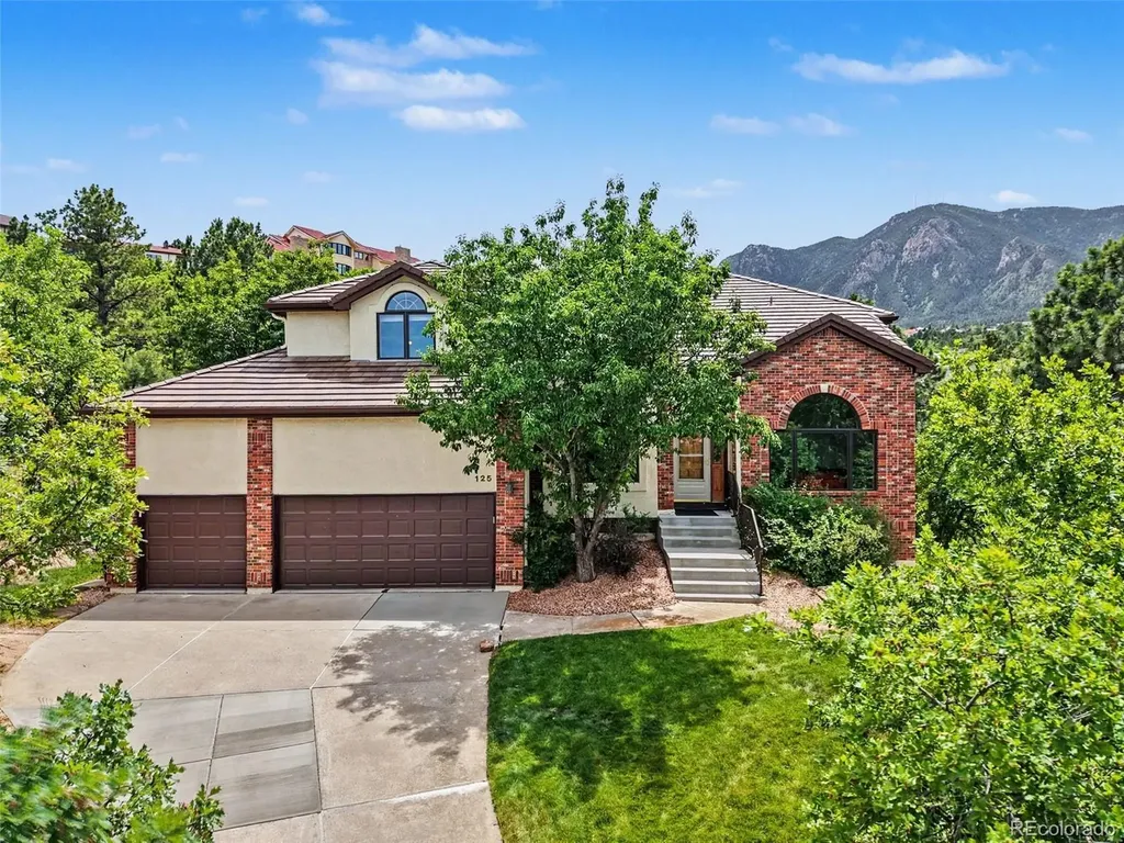125 Chantrey Court Colorado Springs CO 80906