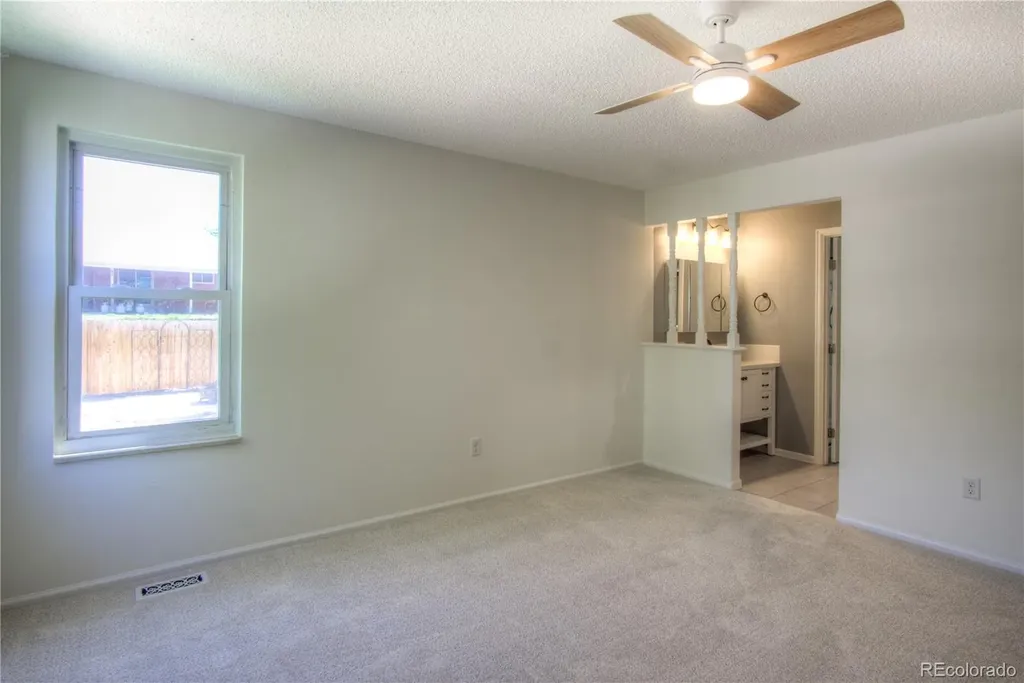 8707 W Glasgow Place Littleton CO 80128