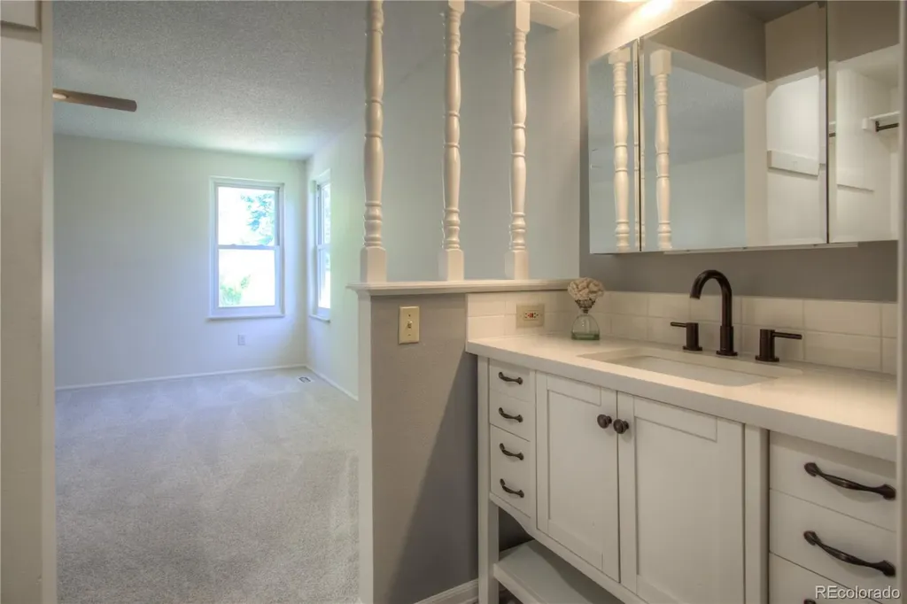 8707 W Glasgow Place Littleton CO 80128