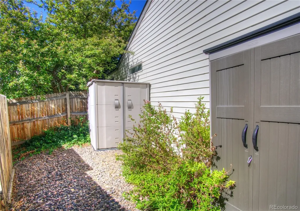8707 W Glasgow Place Littleton CO 80128