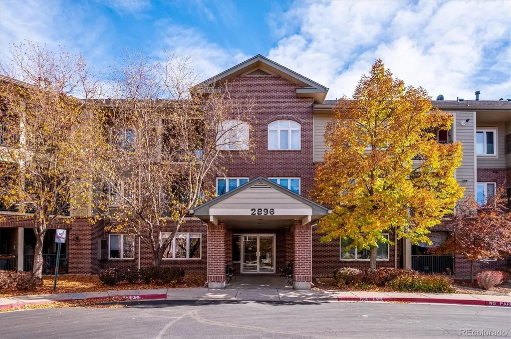 2896 W Riverwalk Circle Littleton CO 80123