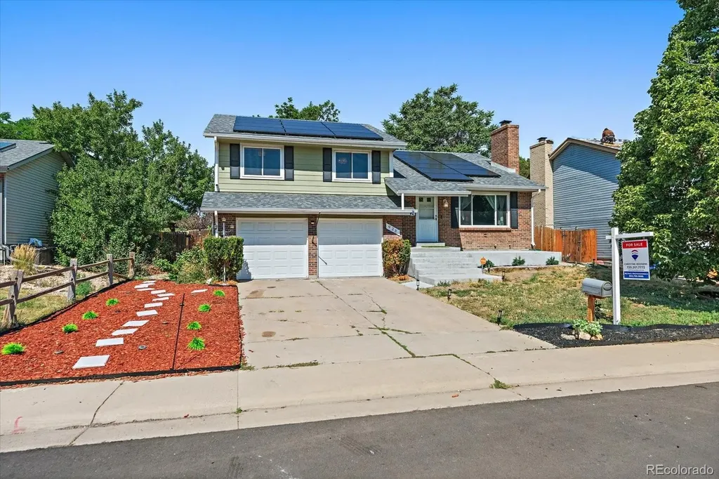 923 S Ouray Street Aurora CO 80017