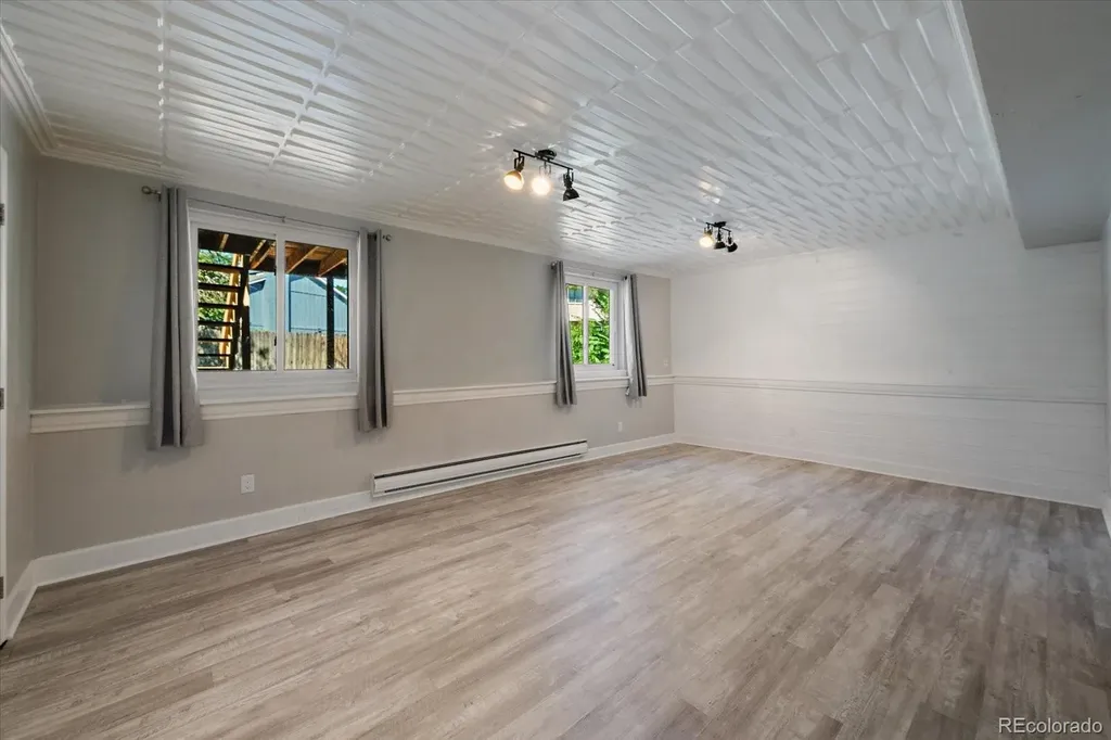 923 S Ouray Street Aurora CO 80017