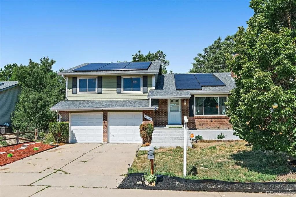 923 S Ouray Street Aurora CO 80017