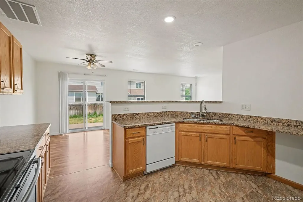 5535 S Quemoy Circle Aurora CO 80015